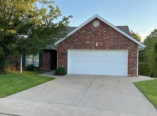 922 Manassas Pl, Jefferson City, MO 65109