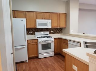 2565 Arcadia Cir, Naperville, IL 60540