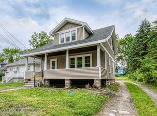 79 Lamoreaux Dr NE, Comstock Park, MI 49321