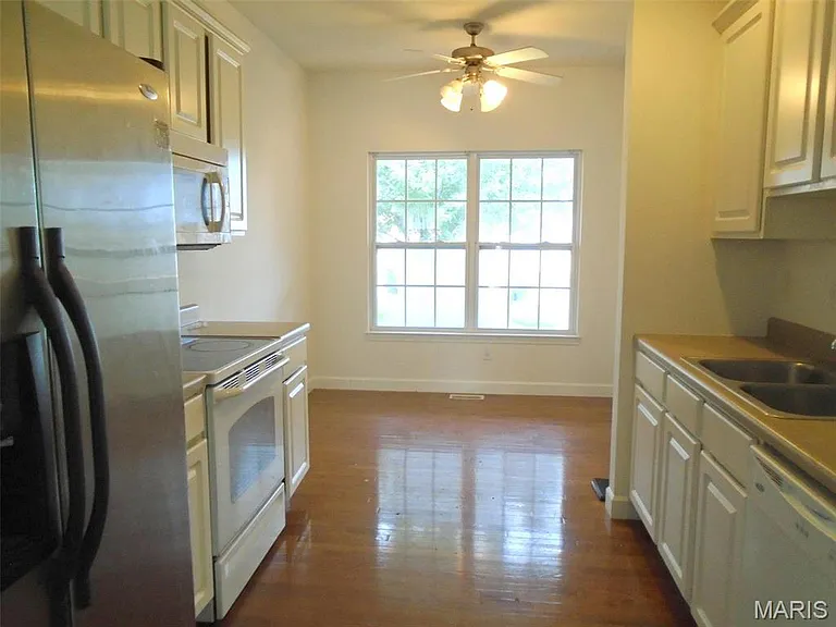 706 Titan Dr — Photo 6