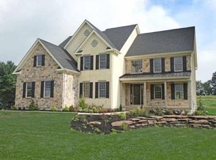 522 Swamp Rd, Newtown, PA 18940