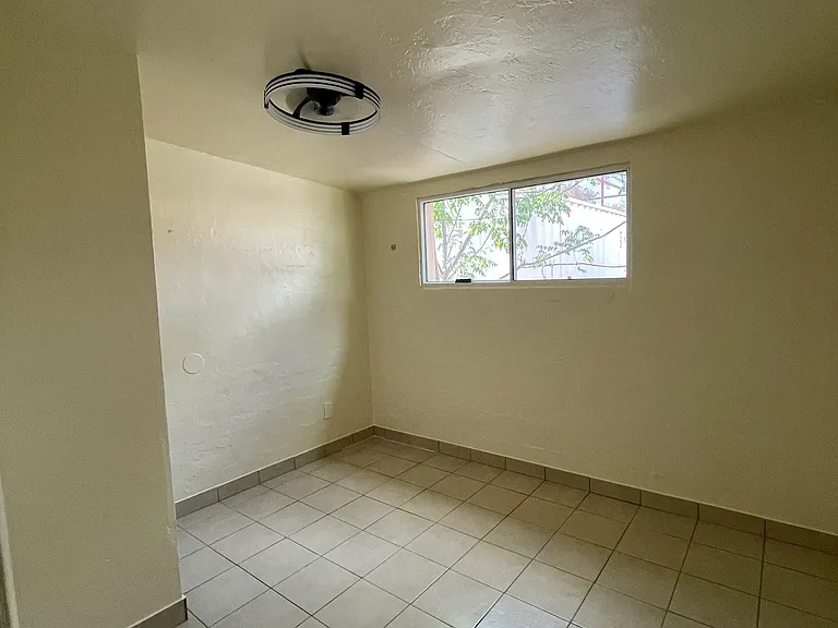 1426 W Delaware St #2 — Photo 11