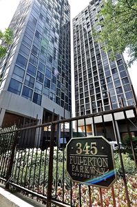 345 W Fullerton Pkwy APT 1205, Chicago, IL, 60614