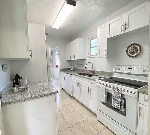 5th image of 8423 N 15th St