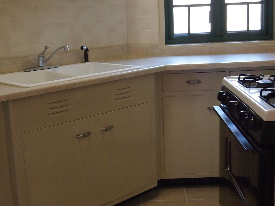 2nd image of 2090 E Tremont Ave APT 3A