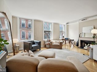 217 Church St #3F, Philadelphia, PA 19106