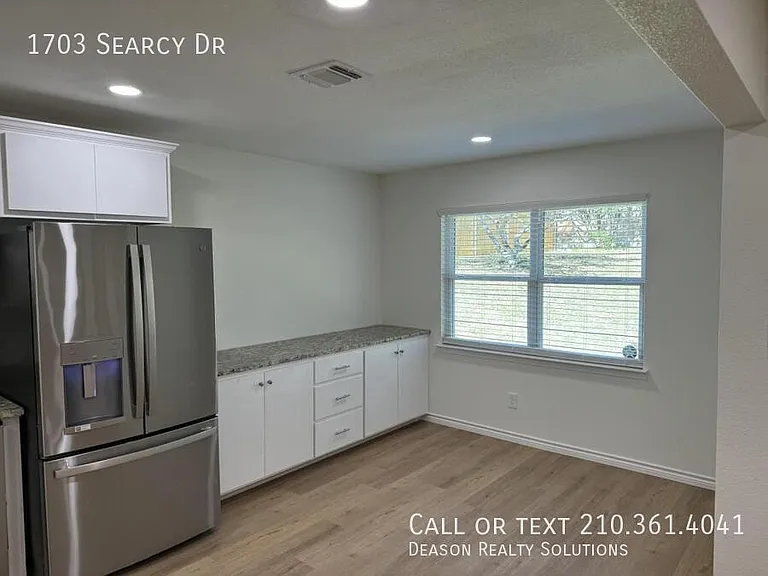1703 Searcy Dr — Photo 10