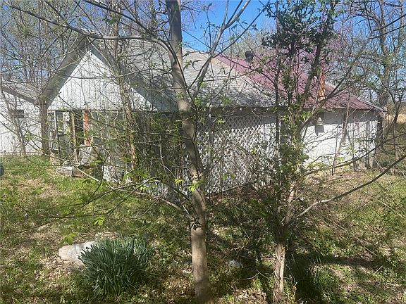 3rd image of 12700 Bullock Rd