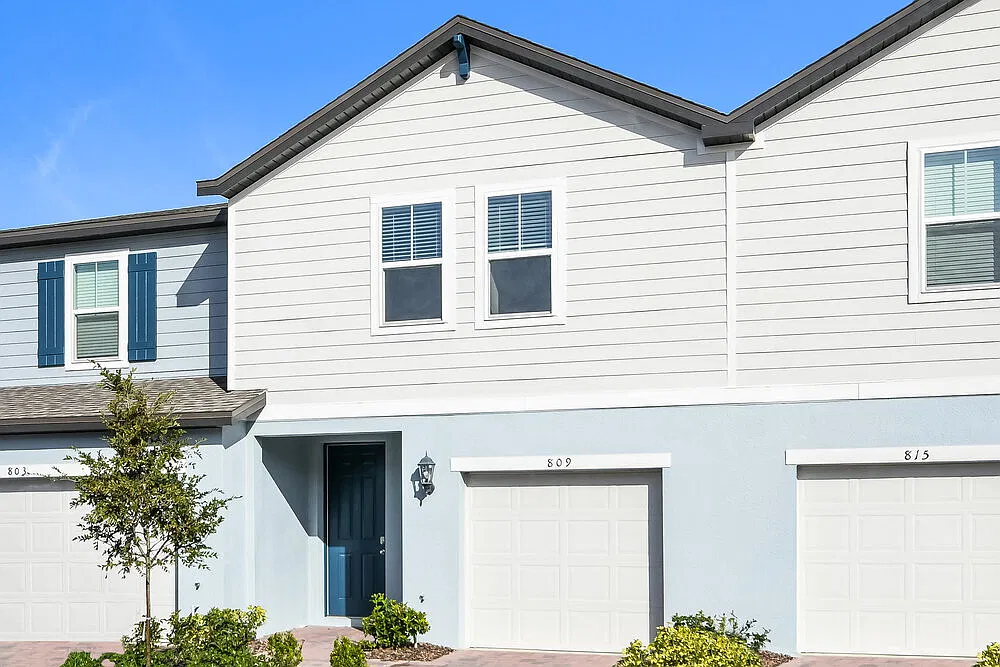 3 bed, 2.5 bath, 1485 sqft, $1,900 — Photo 4