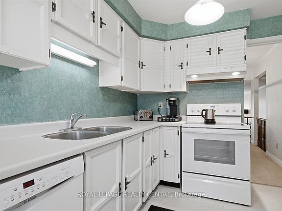 4th image of 4193 Stonemason Cres