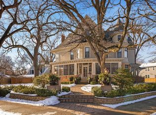 2104 Kenwood Pkwy, Minneapolis, MN 55405