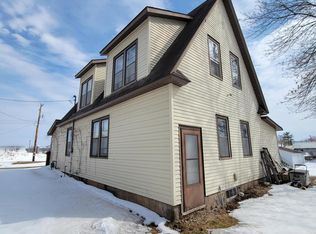 305 State Road 35, Osceola, WI 54020