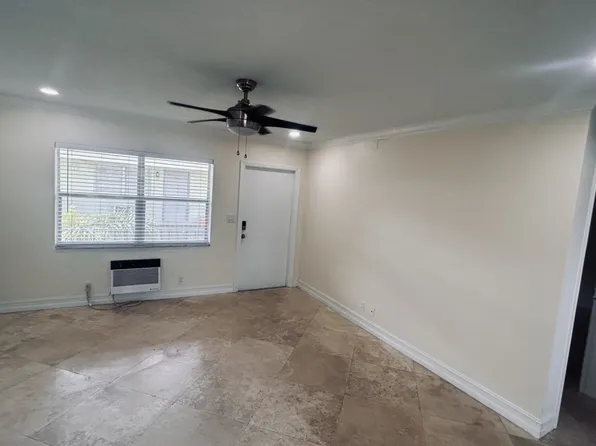 17 NE 2nd Ave APT 206, Dania, FL 33004