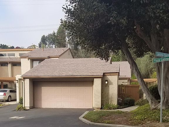 Single story townhouse. End unit.