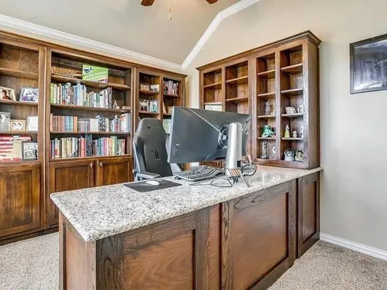 14657 Gilley Ln — Photo 16