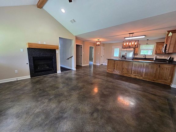 3rd image of 22217 Phillip Dr