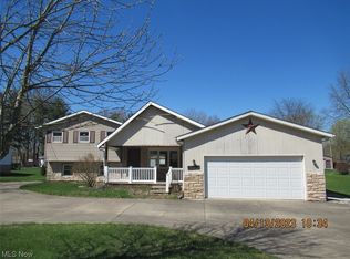 9440 Reed Rd, North Ridgeville, OH 44039