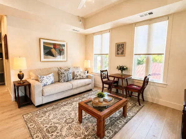 411 W 42nd St, Savannah, GA