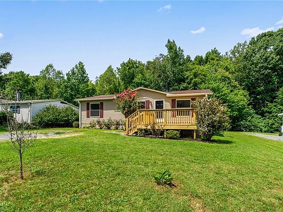 3rd image of 4886 Oak Branch Ln