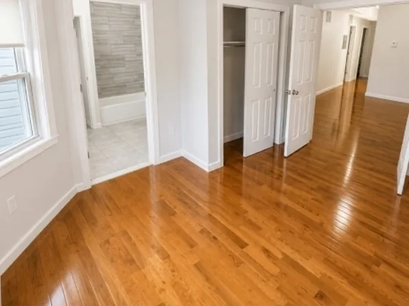 122 Littleton Ave, Newark, NJ 07103
