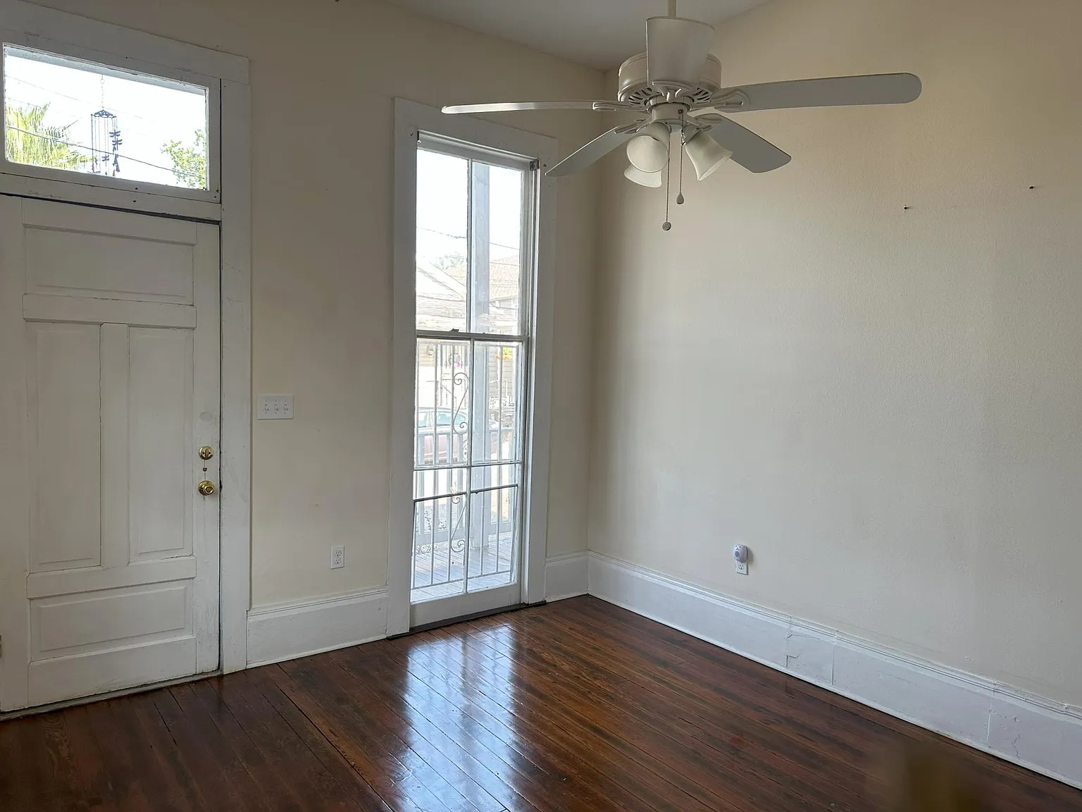 2 bed, 900 sqft, $1,100 — Photo 2
