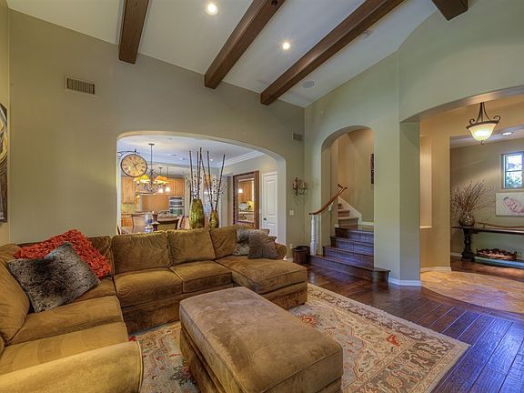 3rd image of 18650 N Thompson Peak Pkwy APT 1064