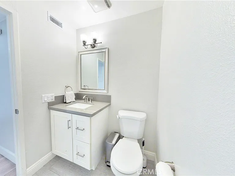 4646 Minorca Way — Photo 12