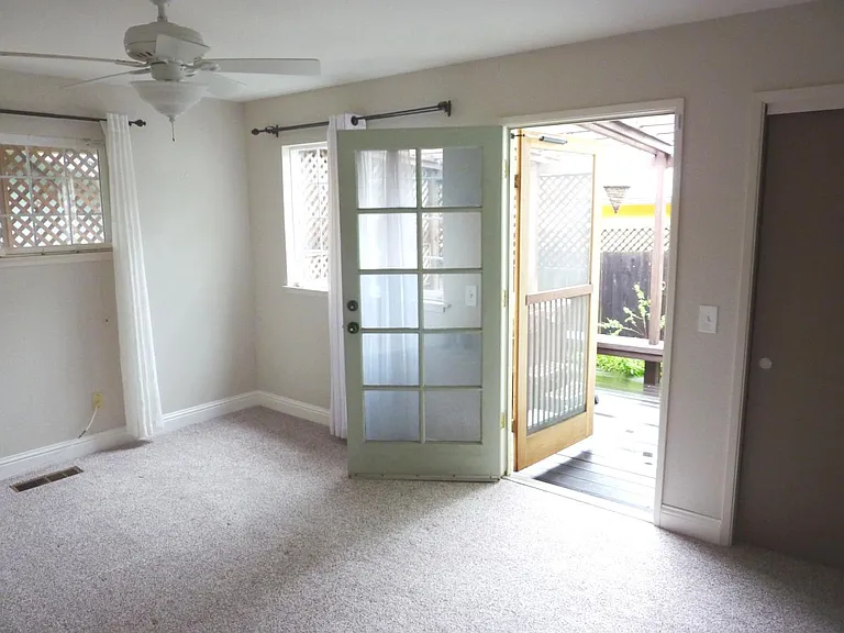 229 Branch St — Photo 11