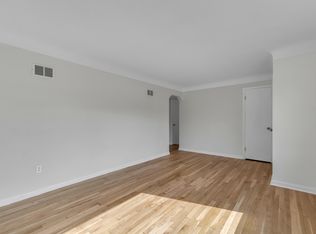 14521 Trenton Rd, Southgate, MI 48195