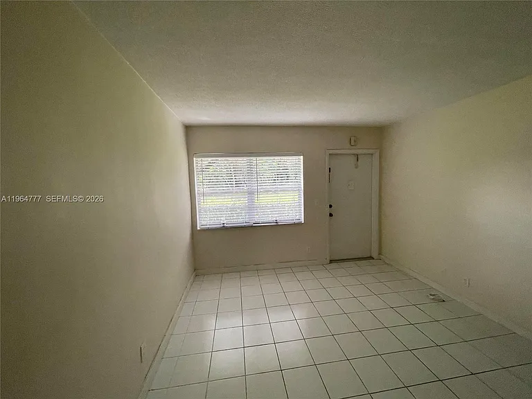 1450 Atlantic Shores Blvd #109 — Photo 4