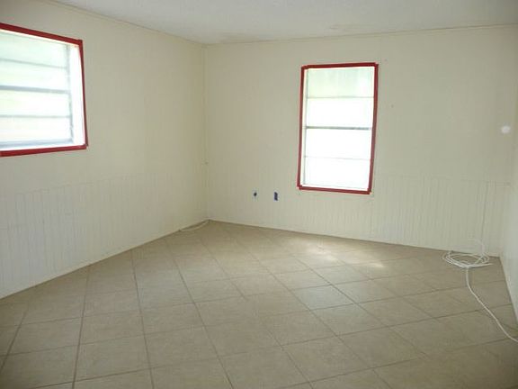 3rd image of 8206 Deland Ave