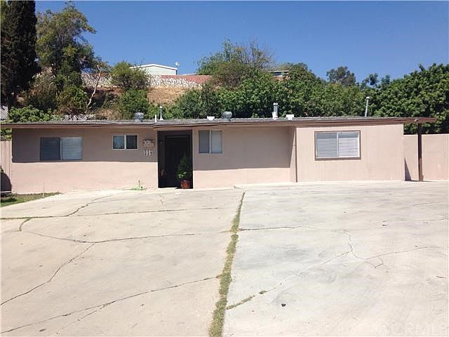 1st image of 224 Lew Ave