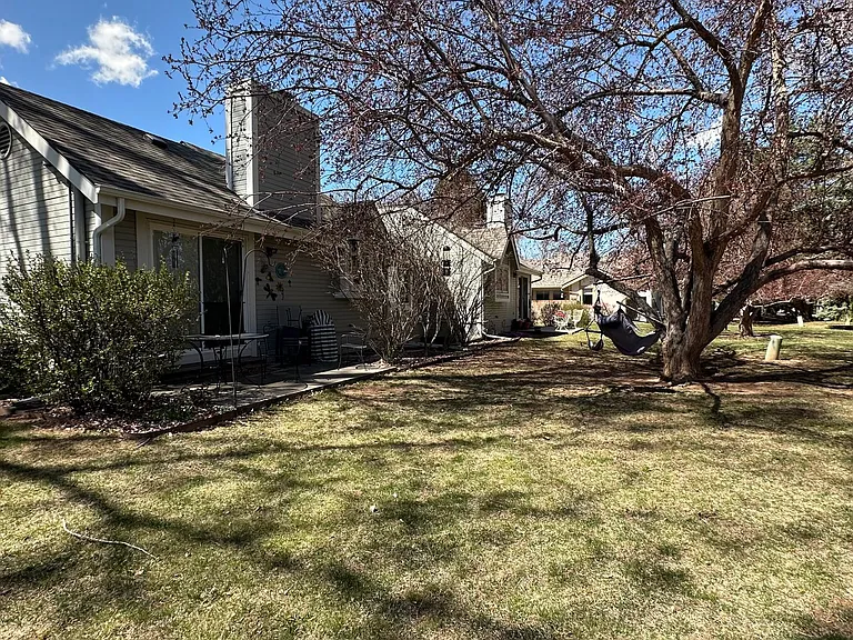 636 Cheyenne Dr #1 — Photo 3