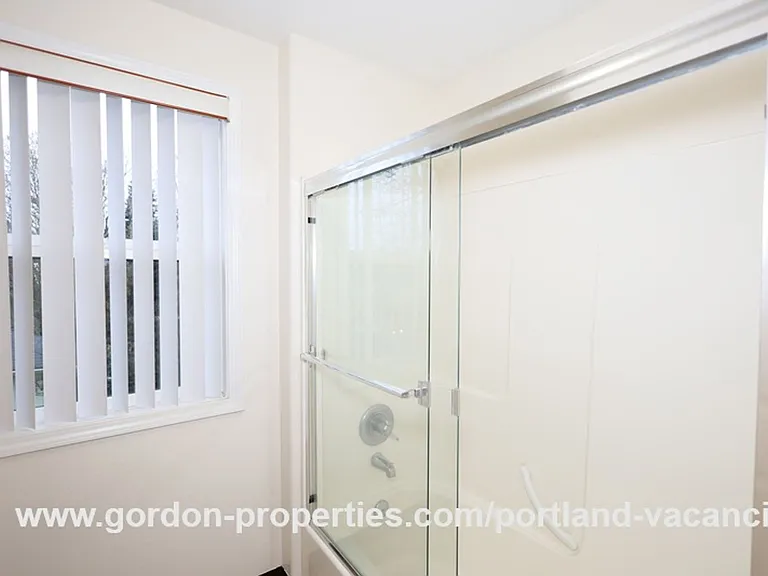 5254 SE 73rd Ave — Photo 22