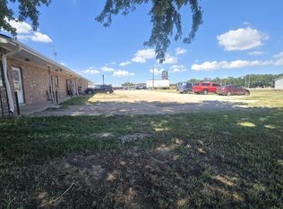 913 W J St #11, Hastings, NE 68901
