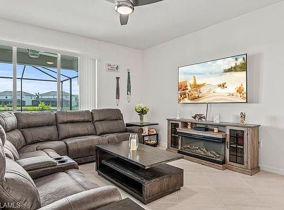 4th image of 2524 Kona WAY
