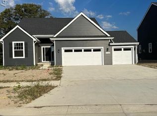 52240 Wellington Valley, Macomb, MI 48042