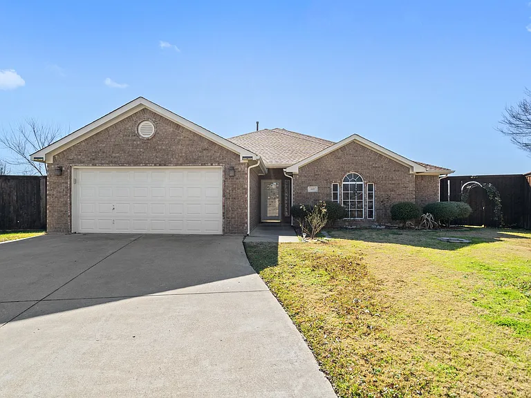 107 Loda Ct — Photo 23