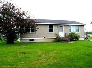 15 Smithfield Dr, Machias, ME 04654