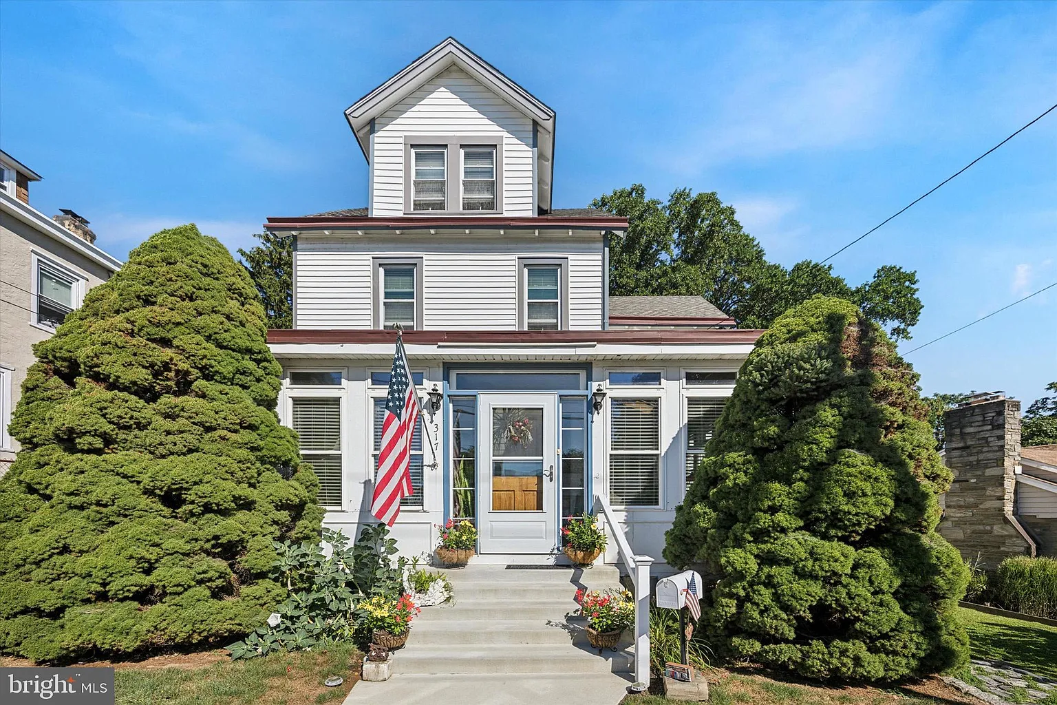 317 Harrison Ave photo 1