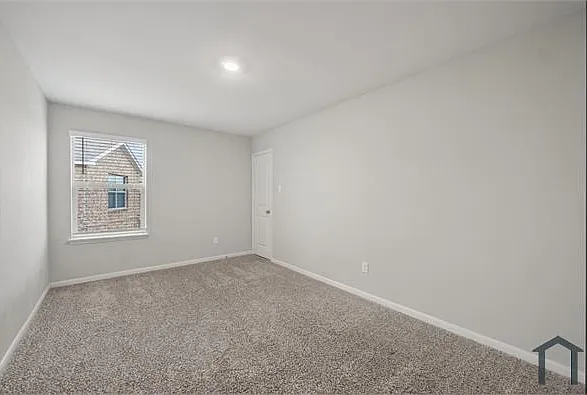 2105 Rougle Ct — Photo 13