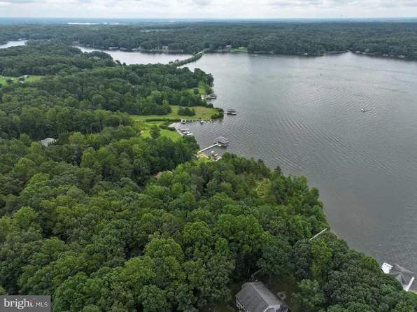 Laurelwood Dr, Bumpass, VA 23024