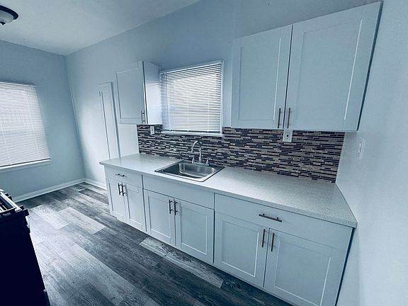 5th image of 2135 Fair Park Ave APT 105