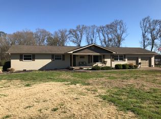 106 Coleman Ln, Chickamauga, GA 30707
