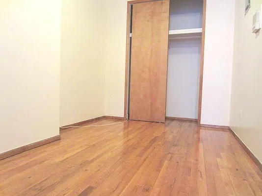 Rented by FirstService Realty (legacy) | media 18