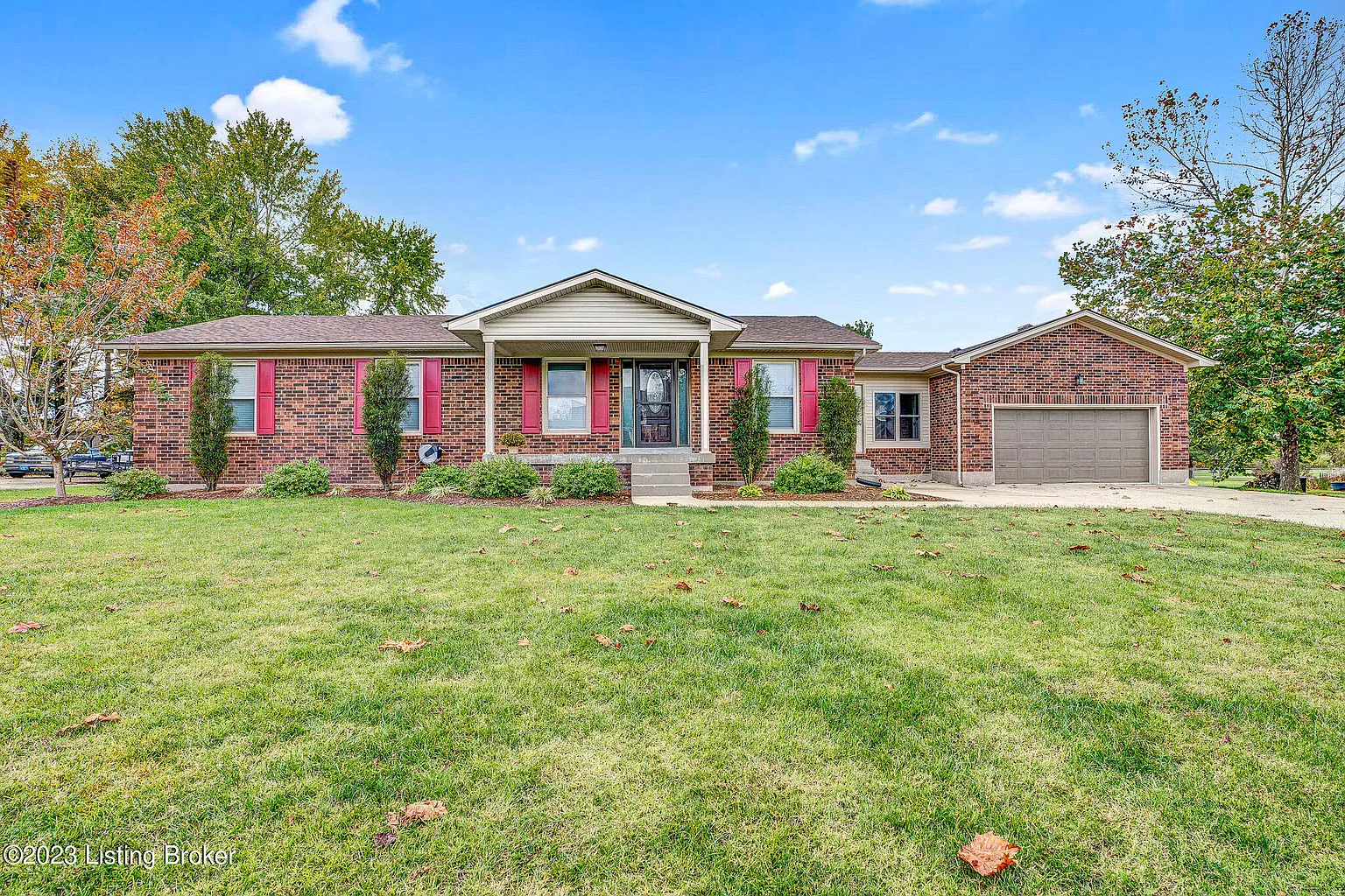 114 Grindstone Dr photo 1