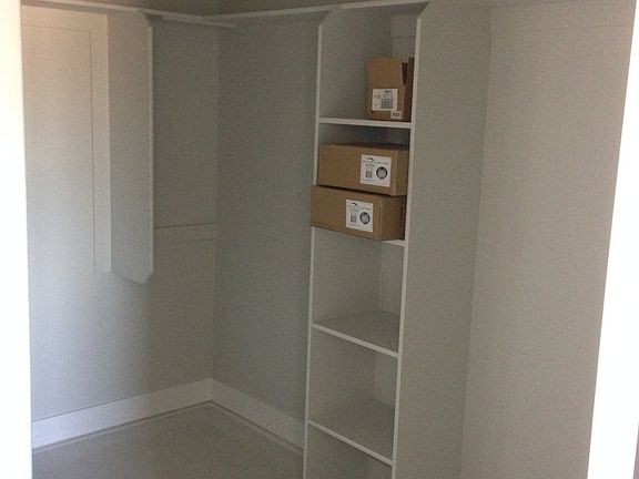 3rd image of 166 W 200 S #1B-1Ba-776Sqft