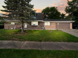 6139 Graymoor Ln, Fort Wayne, IN 46835