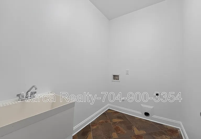 2718 Old Course Rd — Photo 30