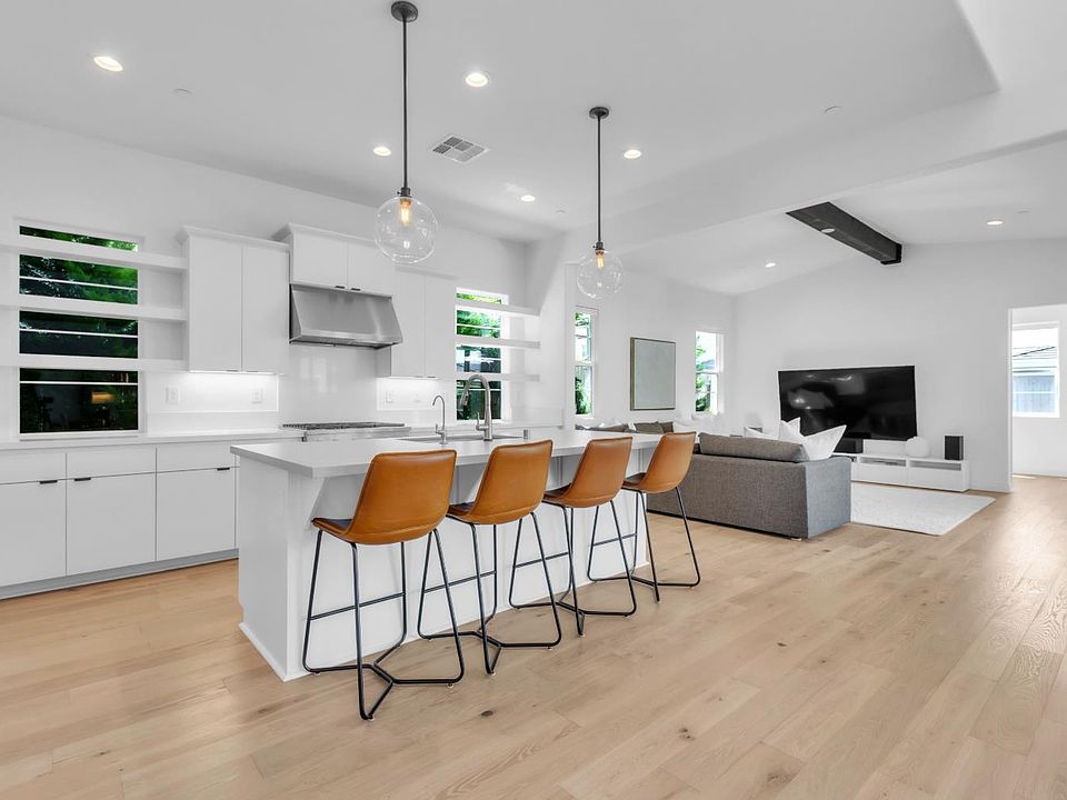 1st image of 12840 Pier View Way